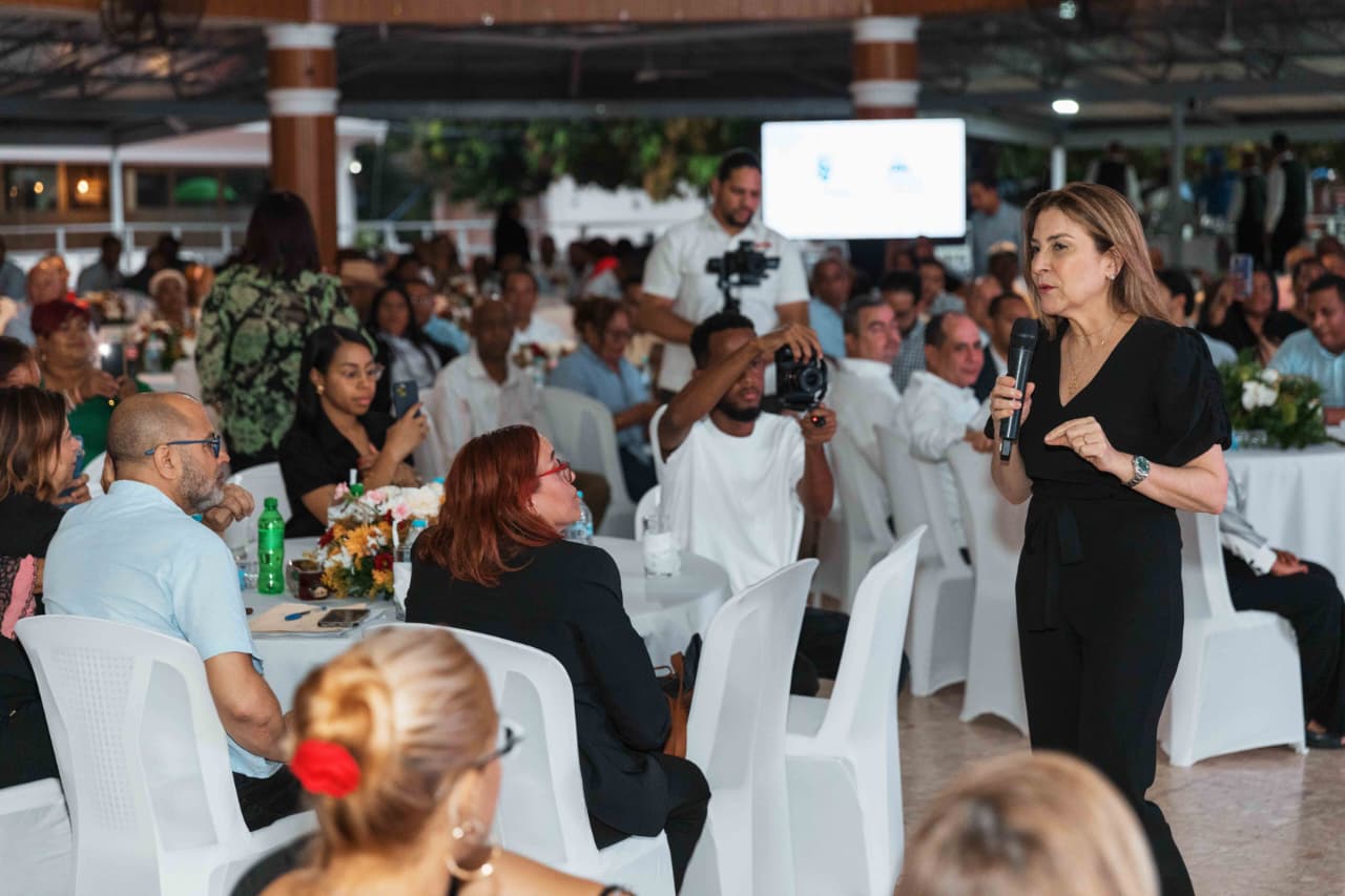 Alcaldía del DN reconoce a juntas de vecinos