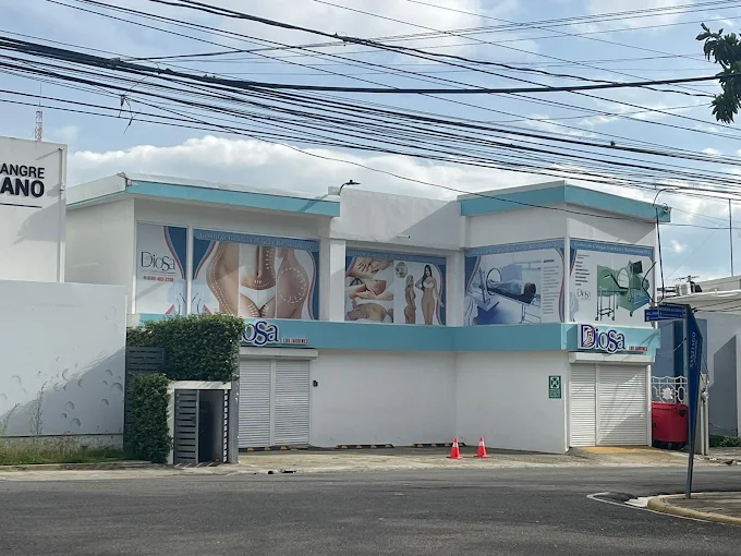 Intervienen Estética en Santiago tras la muerte de una joven durante cirugía plástica