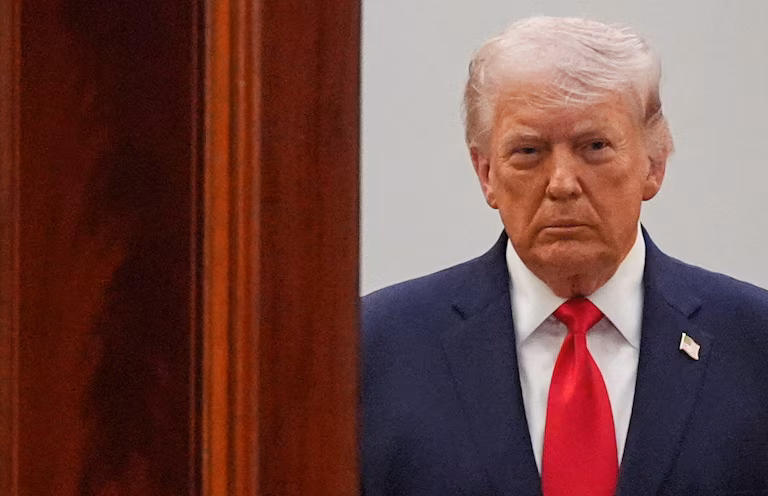 Donald Trump dijo que el piloto norteamericano fue rescatado en Irán y “está gravemente herido”