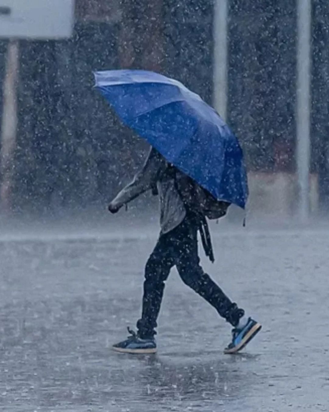 Vaguada provocará fuertes lluvias y granizadas esta tarde, de acuerdo a Indomet