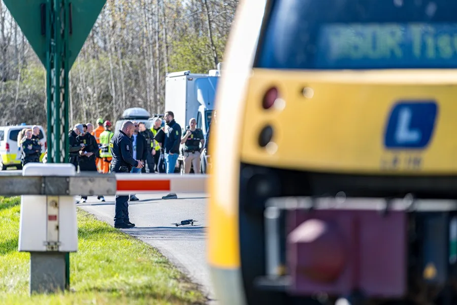 17 personas heridas, cinco de ellas en estado crítico, tras choque frontal de trenes en Dinamarca