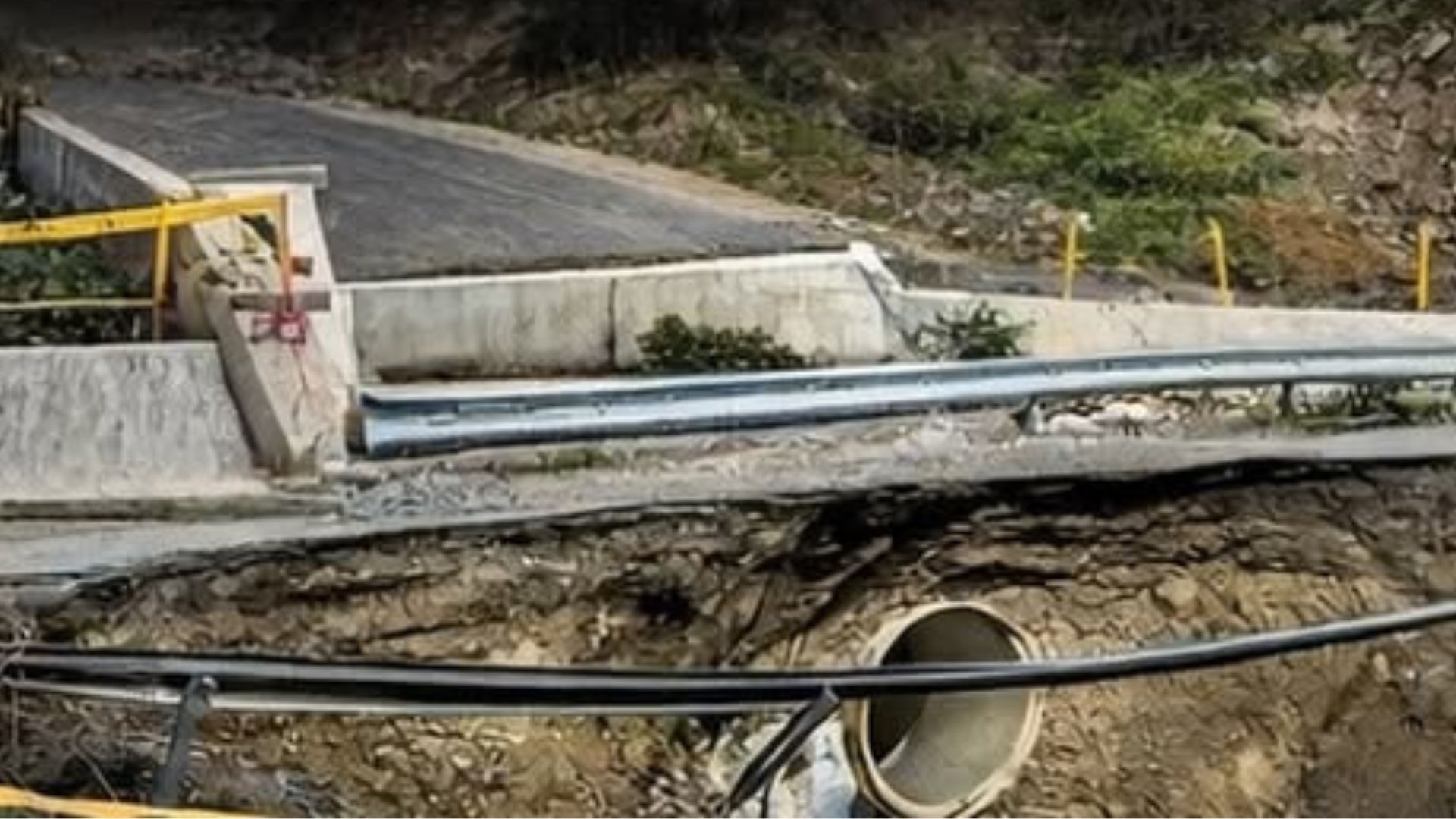 Suspende tránsito en tramo de San José de Ocoa por riesgo de colapso