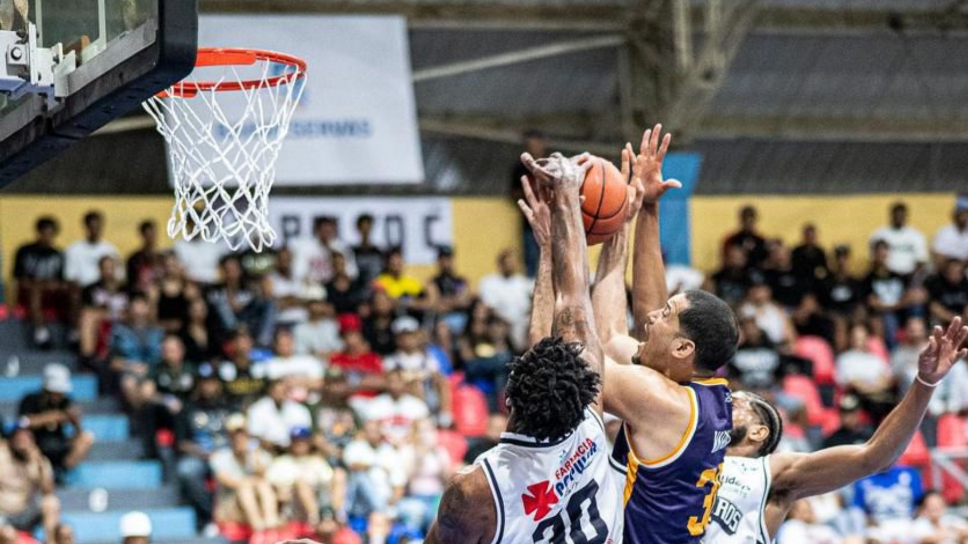 Marineros arruinan el debut de los Héroes en la LNB