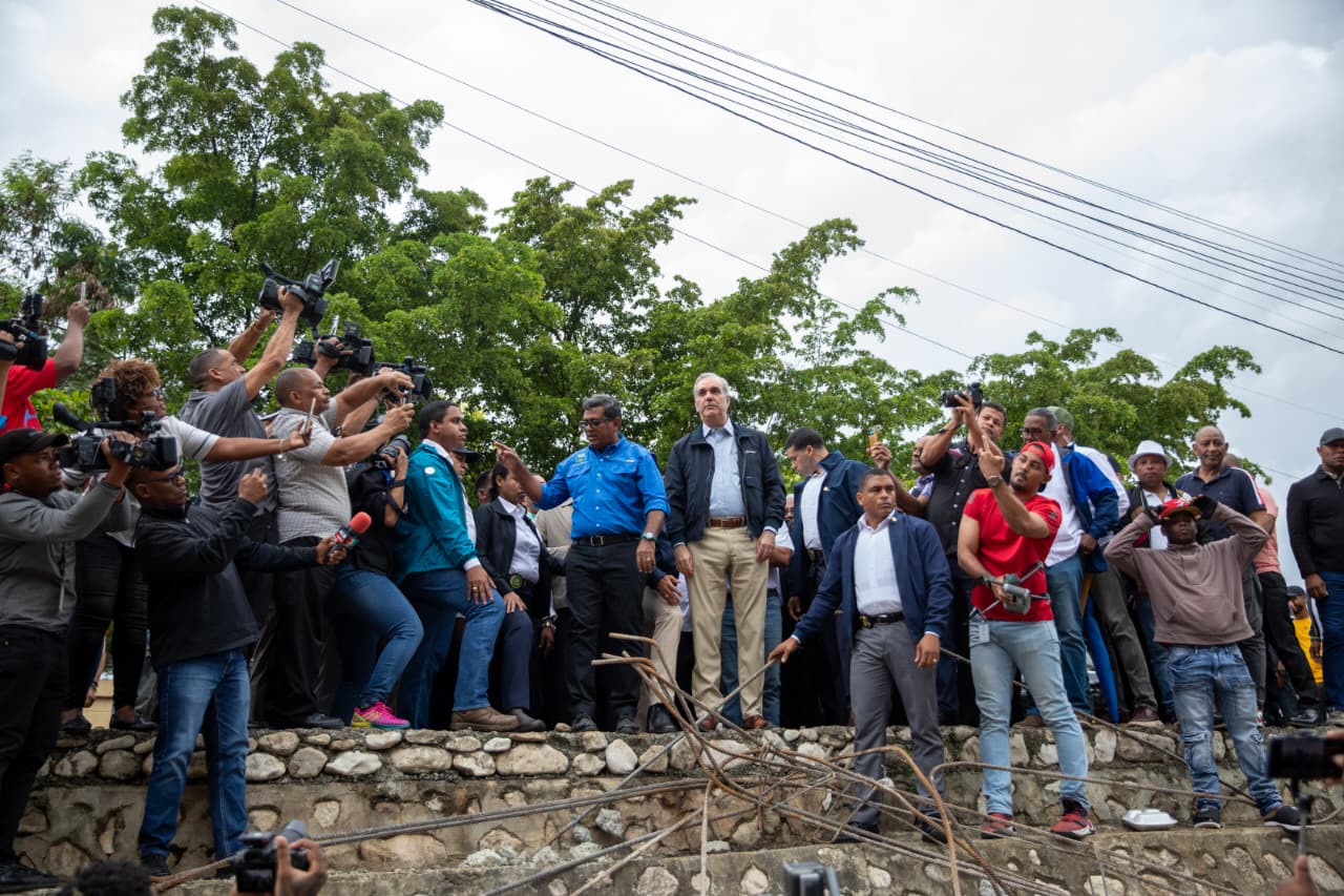RD$280 millones para cañadas: Inician operativos de auxilio en zonas críticas de Los Alcarrizos tras vaguada
