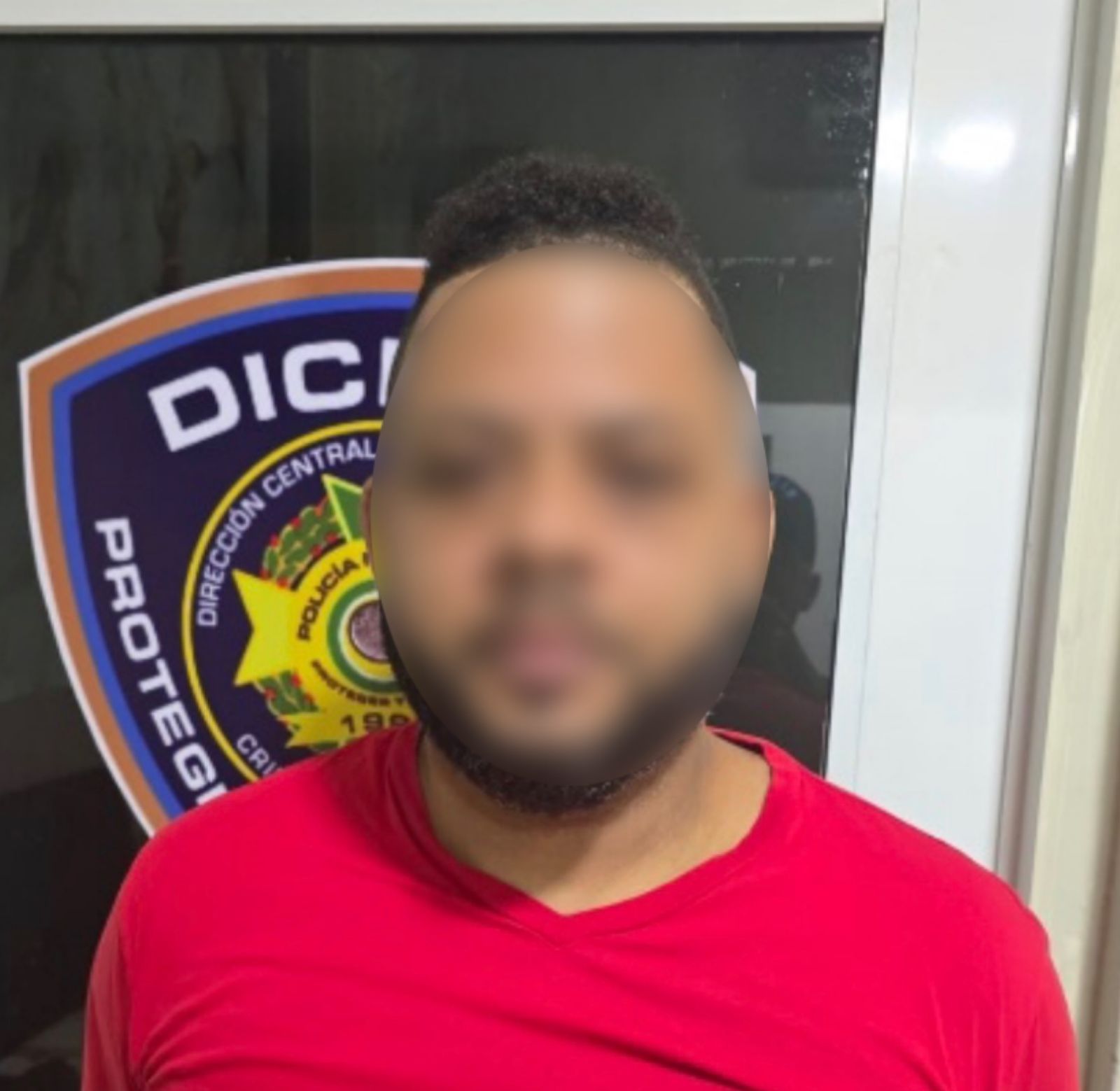 Arrestan presunto miembro de banda que asaltaba en taxis falsos y carros de concho en Santiago