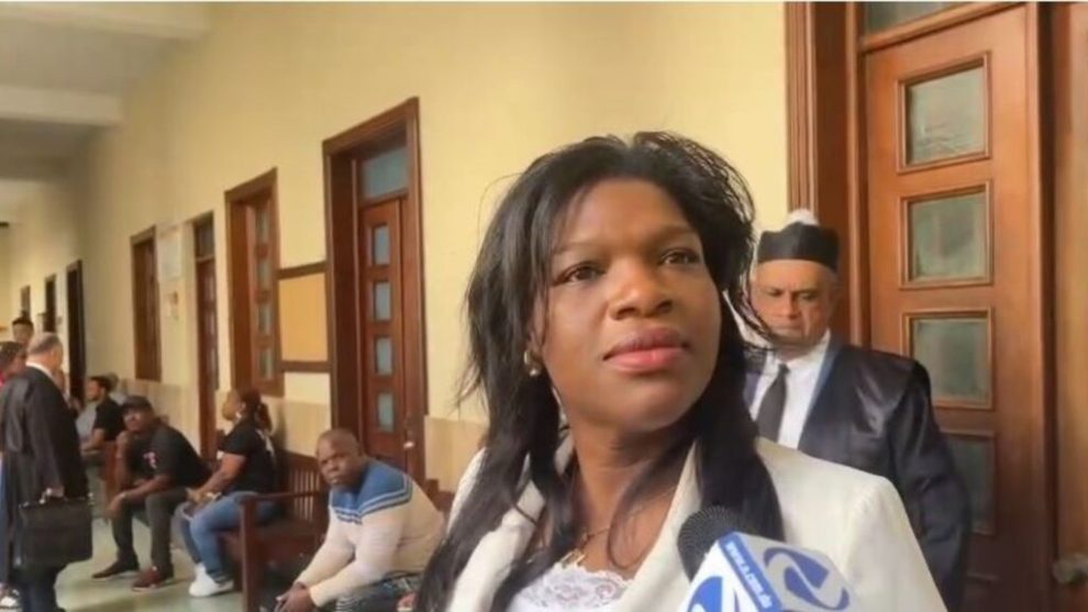 MP solicita siete años de prisión para Elizabeth Silverio en nuevo juicio por usurpar funciones en el área de salud