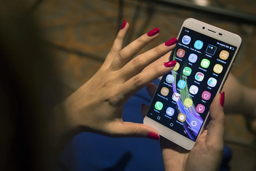 ¡Cuidado con los «médicos» de redes sociales! Los médicos alertan a los jóvenes sobre desinformación sanita