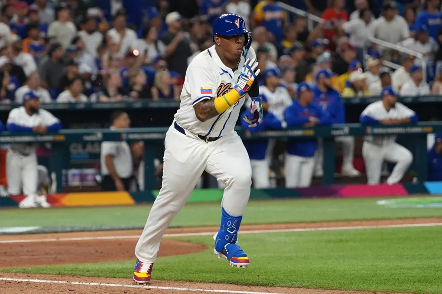Salvador Pérez iguala a «Pudge» Rodríguez y pone la mira en la marca de George Brett
