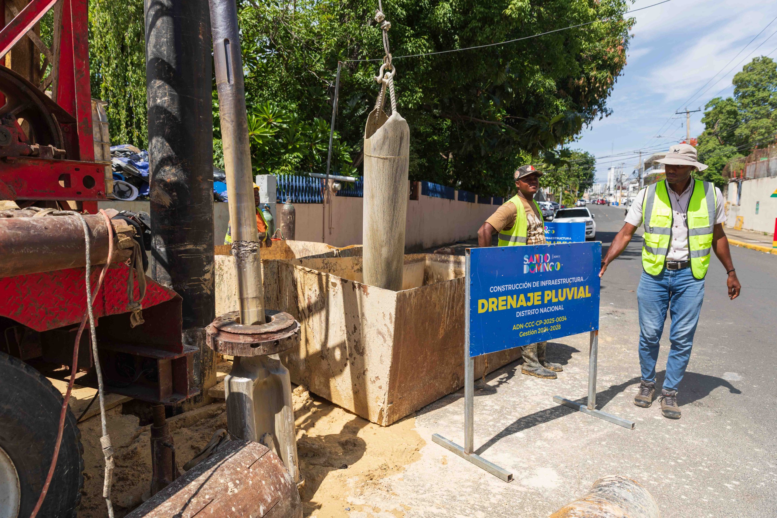 Inician construcción de filtrantes e imbornales en el Distrito Nacional