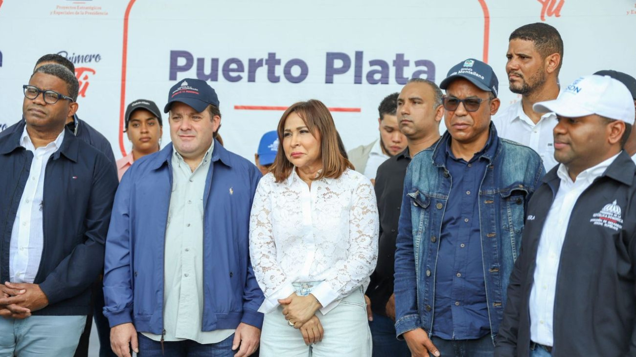 Más de 2,000 familias afectadas por lluvias en Villa Montellano recibirán segundo Bono Emergencia, según Supérate