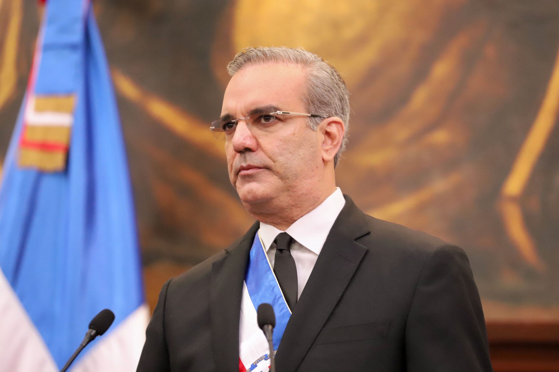Luis Abinader asegura que RD está lista para ser gobernada por una mujer