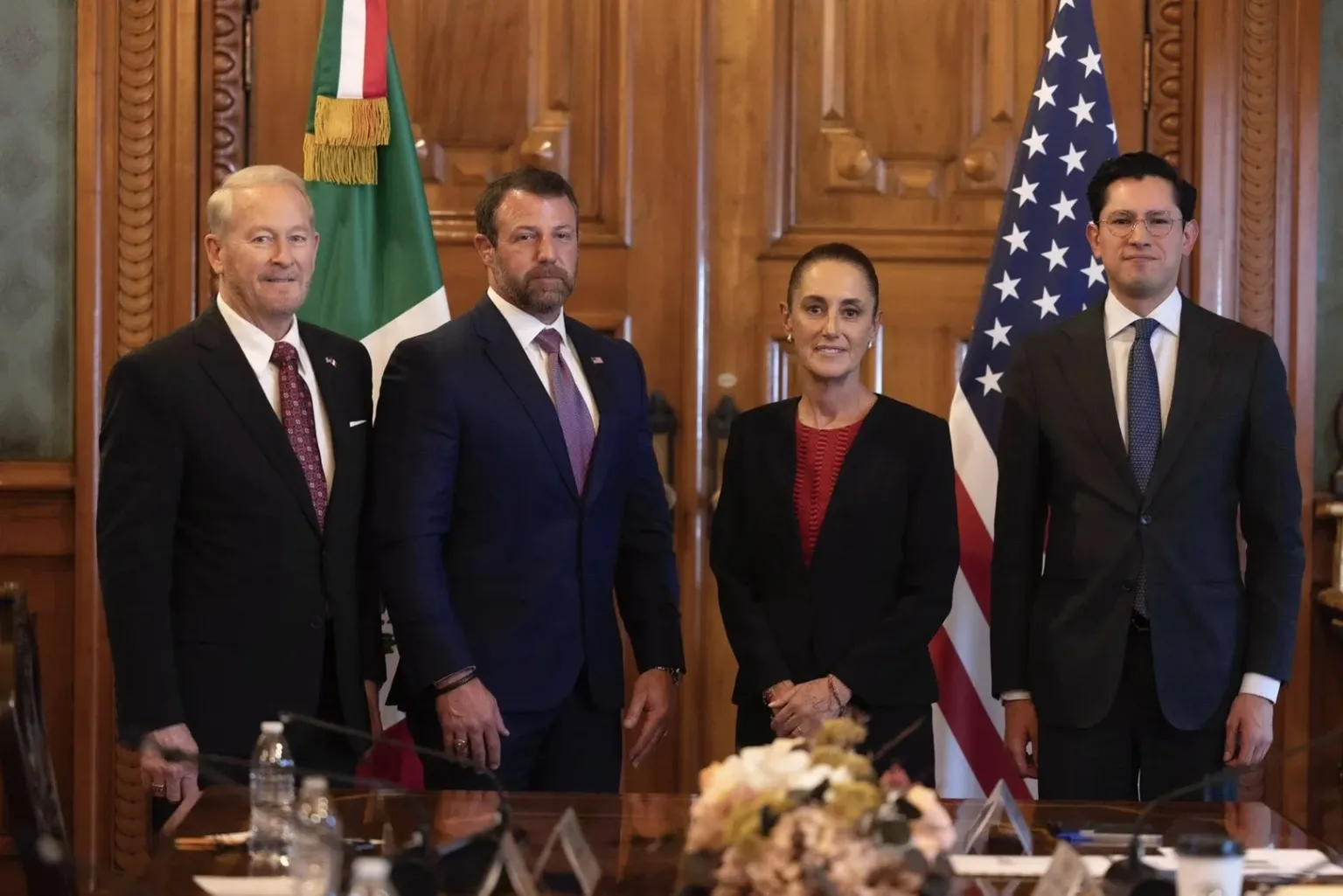 México y EE.UU. acuerdan colaboración con «respeto» tras reunión de Sheinbaum y Mullin