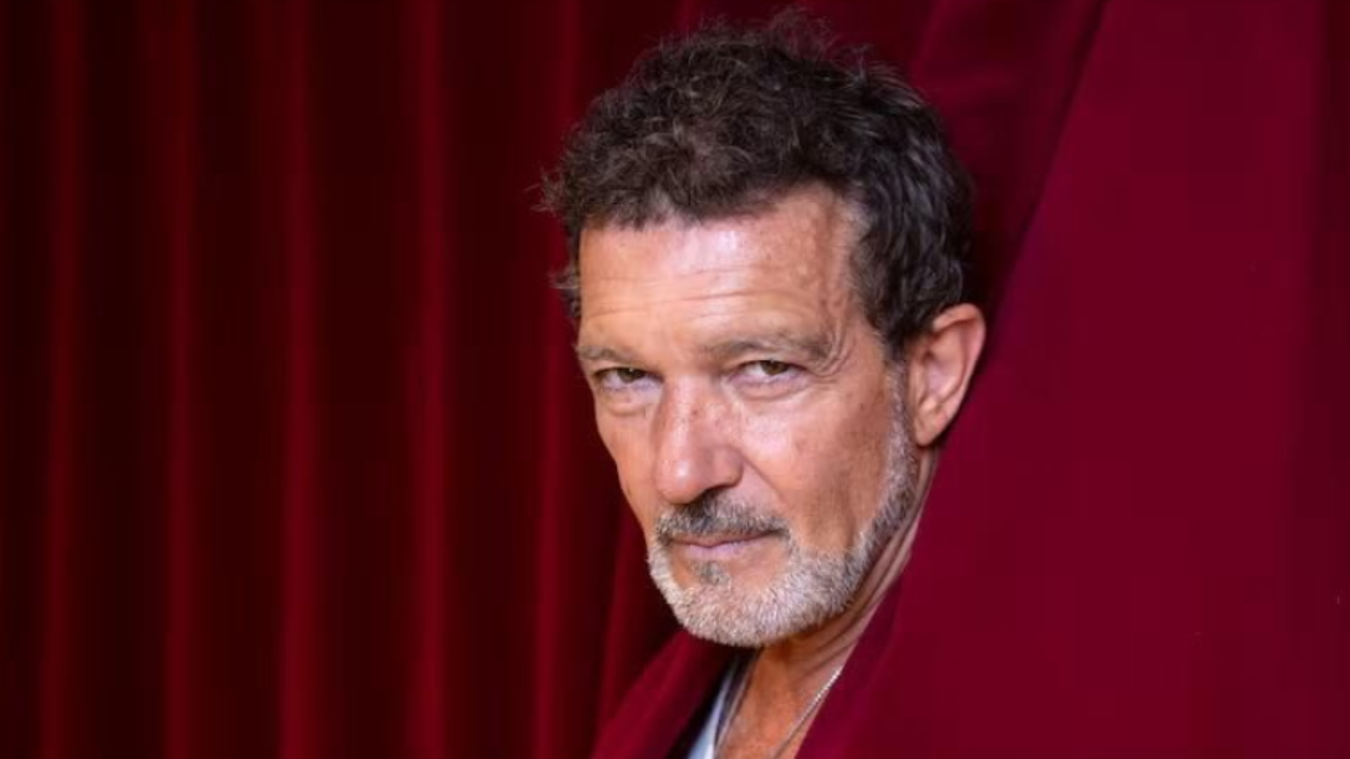 Antonio Banderas, sobre su situación económica: «No estoy arruinado, estoy a tope»