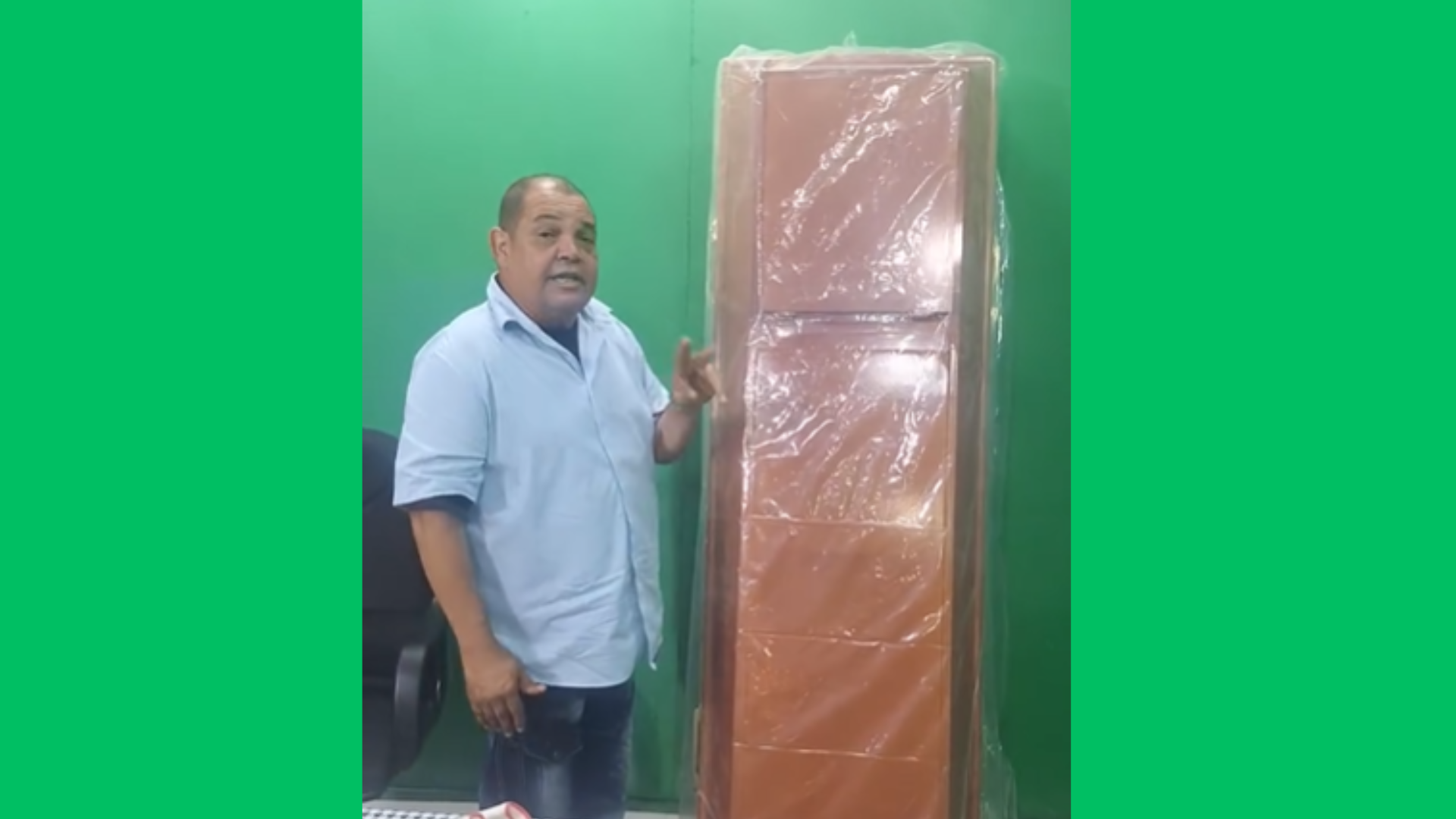 Organizan inusual rifa de ataúdes y servicio fúnebre para familias humildes