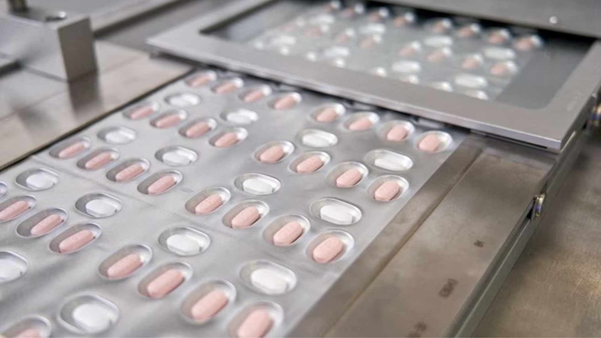 Japón desarrolla primer antiviral oral que previene el COVID tras contacto en el hogar