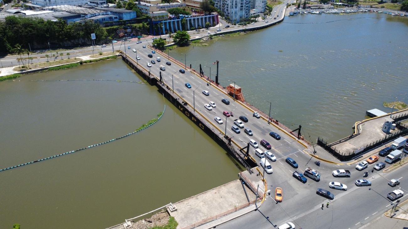 ¿Por qué cerrarán este sábado el puente flotante?