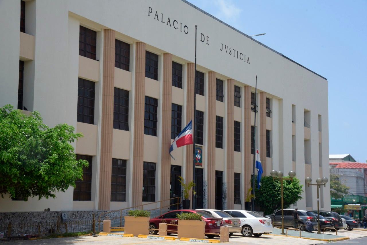 Aplazan para el lunes coerción contra tres nuevos implicados en presunto fraude bancario