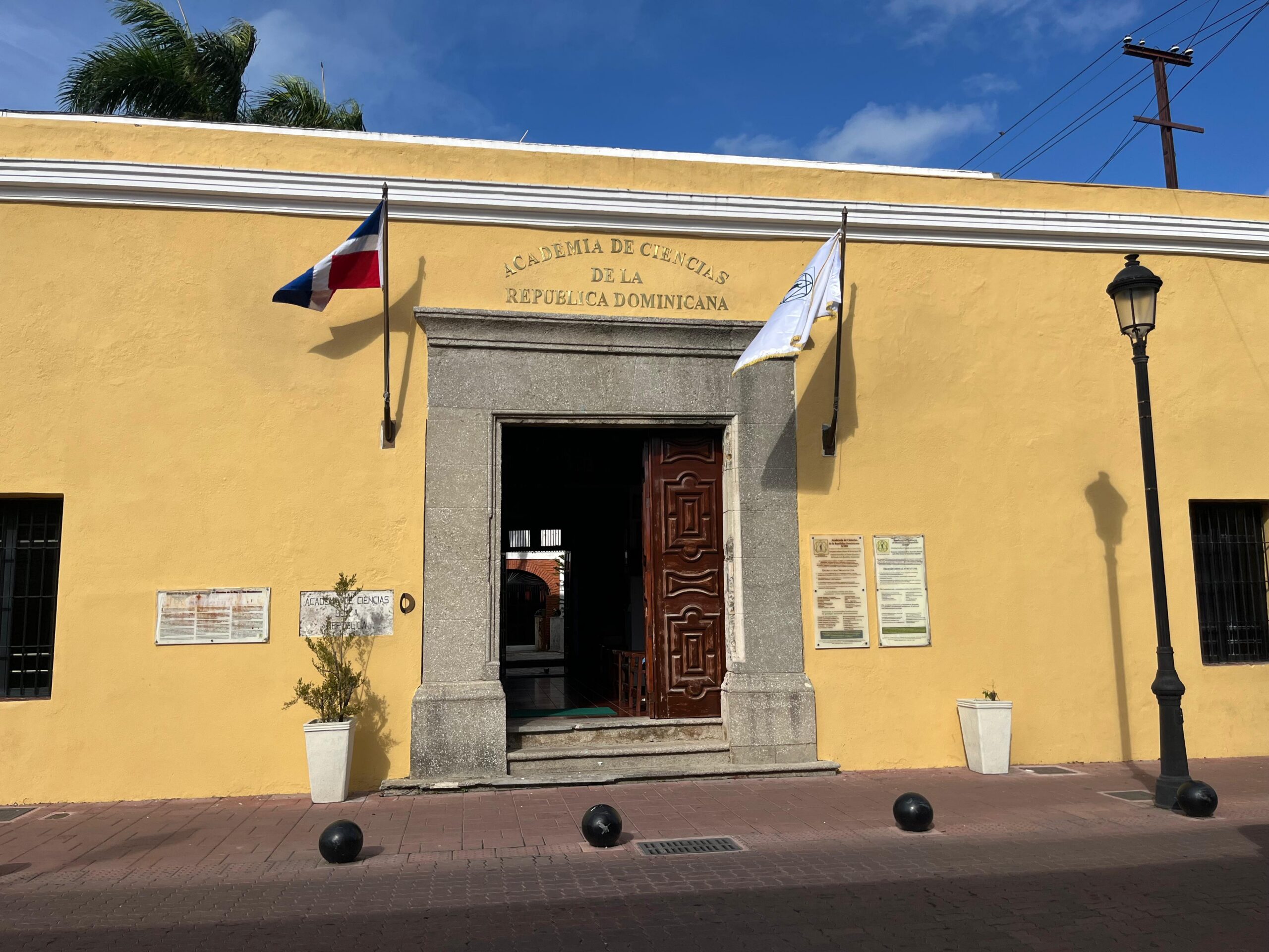 Academia de Ciencias respalda decisión de Luis Abinader de frenar minería en San Juan