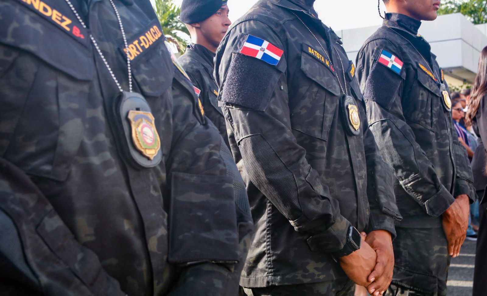 Unos 634 agentes de antinarcóticos fueron ascendidos por Abinader