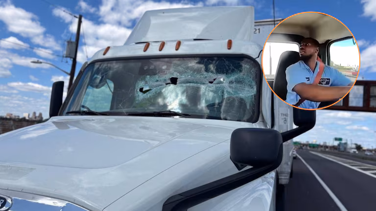 “Temía ser decapitado”: nuevos detalles en el caso del camión impactado por un avión en el aeropuerto de Newark