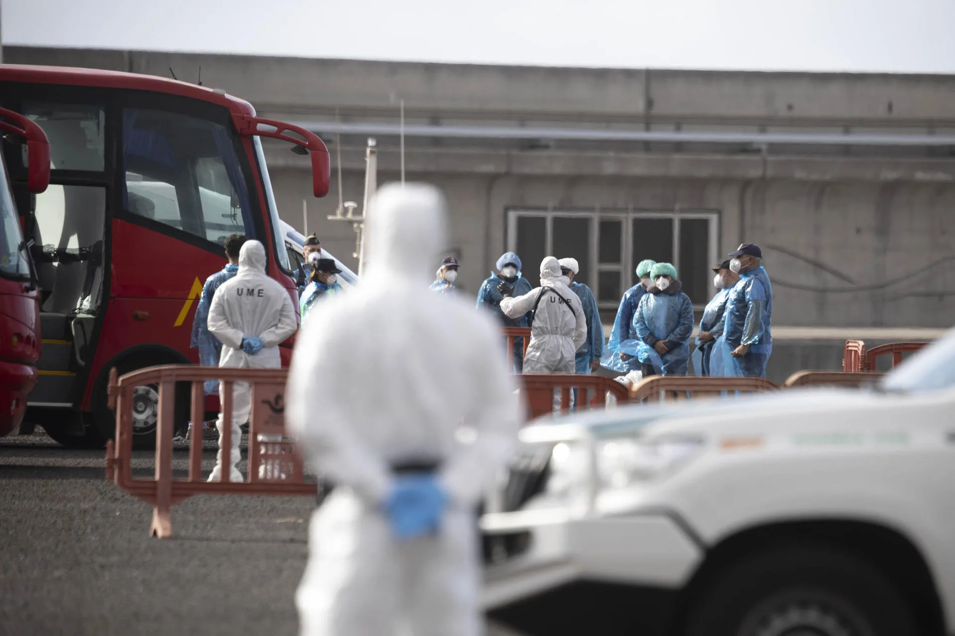 La OMS dice que «no sería humano» obligar a los pasajeros del crucero a seguir en el barco, aunque estén sanos