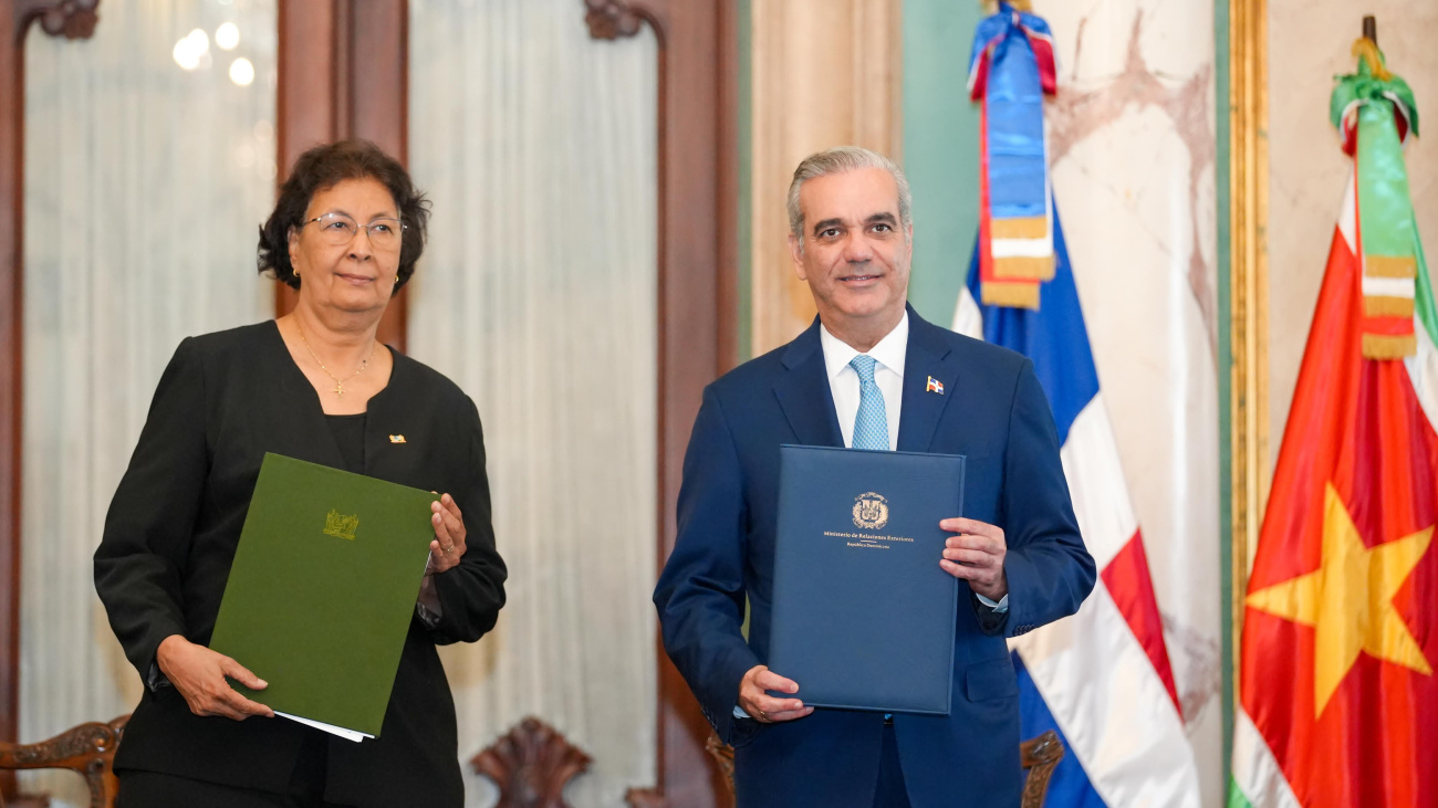 Surinam y República Dominicana amplían caminos de cooperación