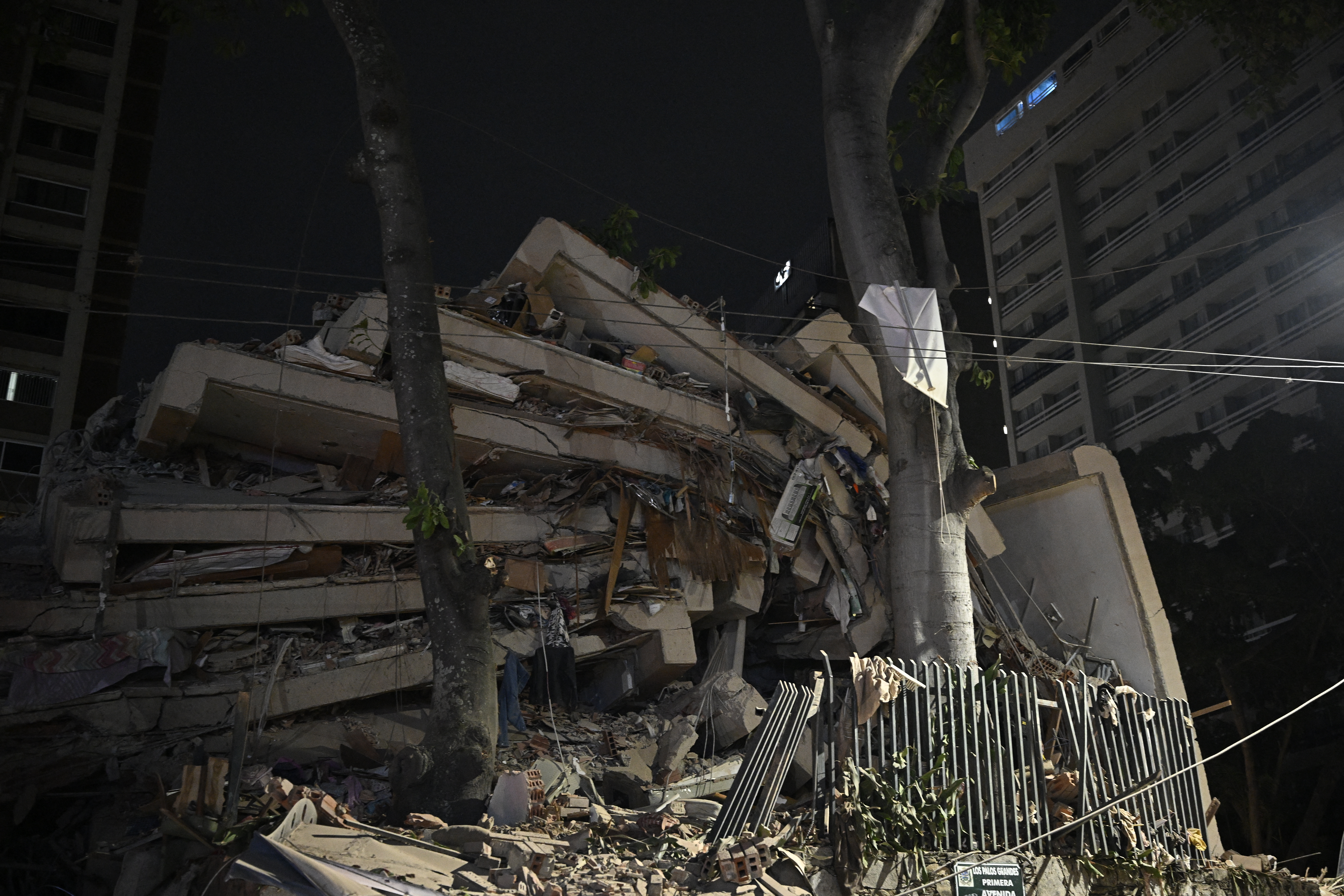 Se elevan a 235 los muertos y a más de 4.300 los heridos por el doble sismo en Venezuela