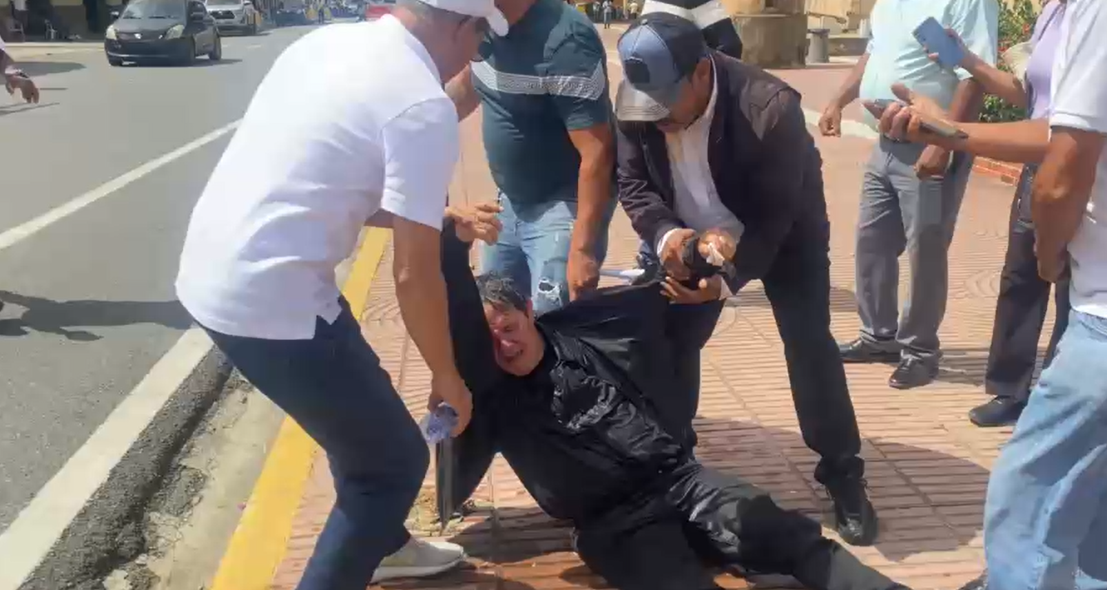 Dirigente del ANPA resulta afectado por bombas lacrimógenas durante protesta