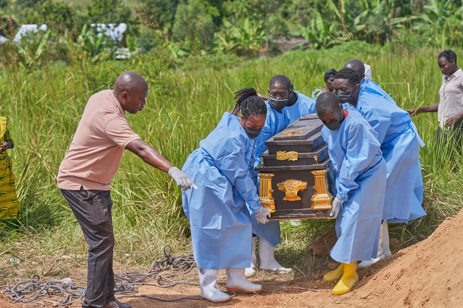 La RD del Congo eleva a 377 el número de muertos y a 1.307 los casos confirmados por el brote de ébola