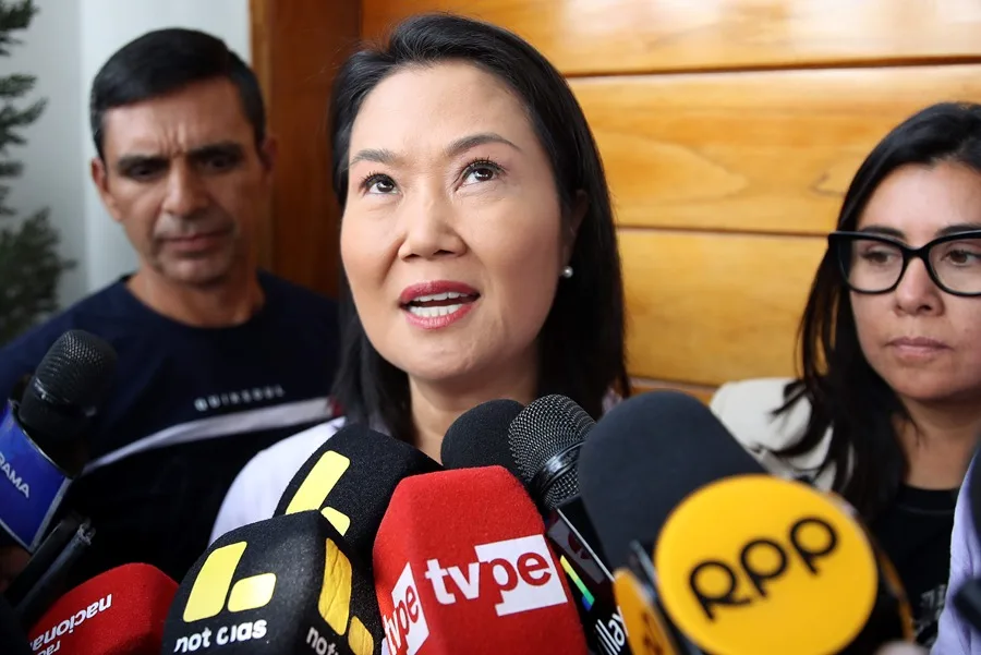 Elecciones Perú: Fujimori mantiene una ventaja de 0,006 % sobre Sánchez con el 98,25 % de escritinio