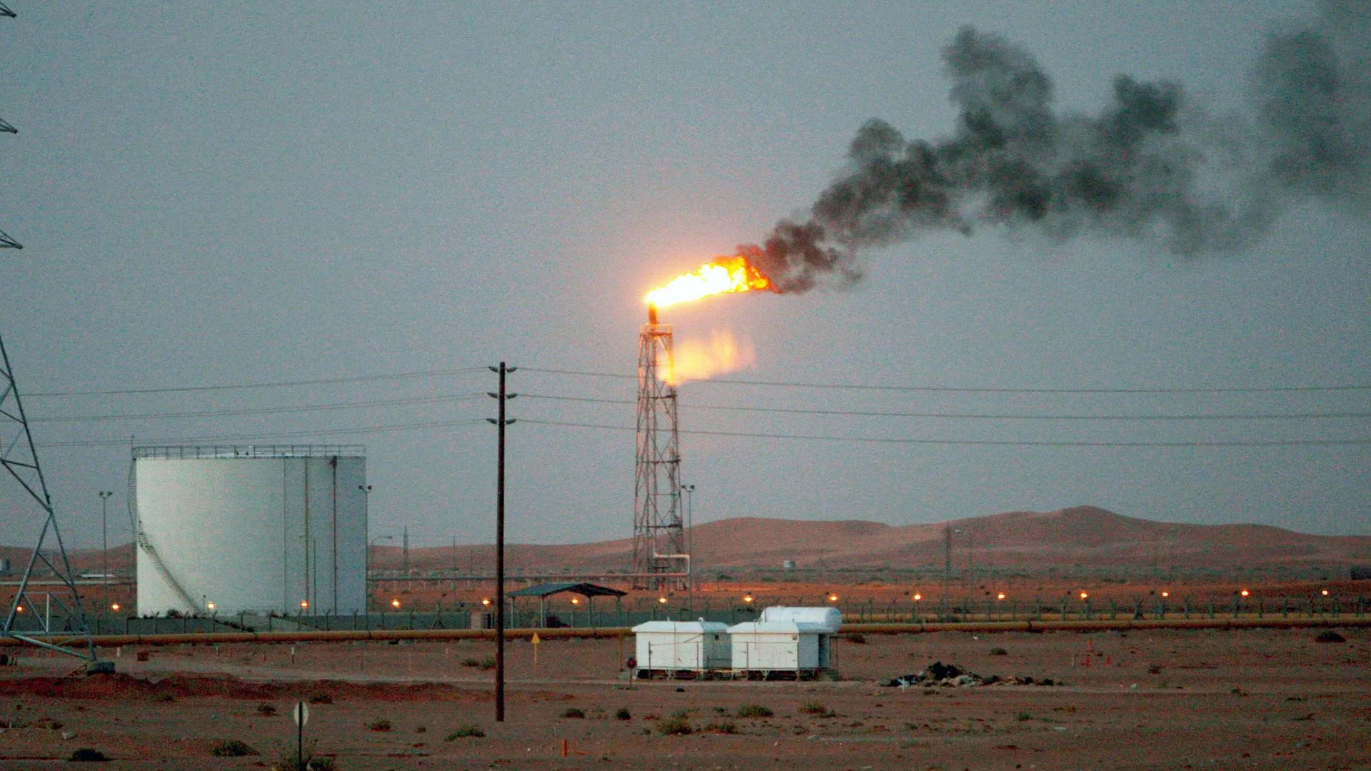 Mueren 14 personas tras estrellarse un helicóptero de Aramco en Arabia Saudí