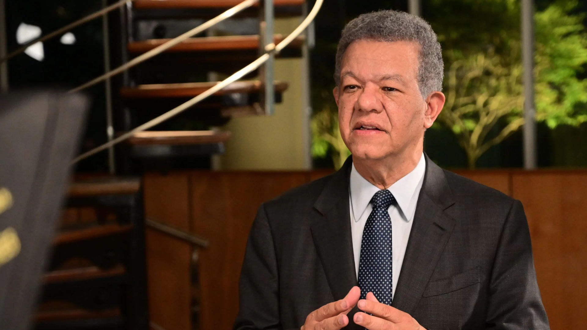 Leonel Fernández cuestiona reforma fiscal y asegura que al Gobierno no le han faltado recursos