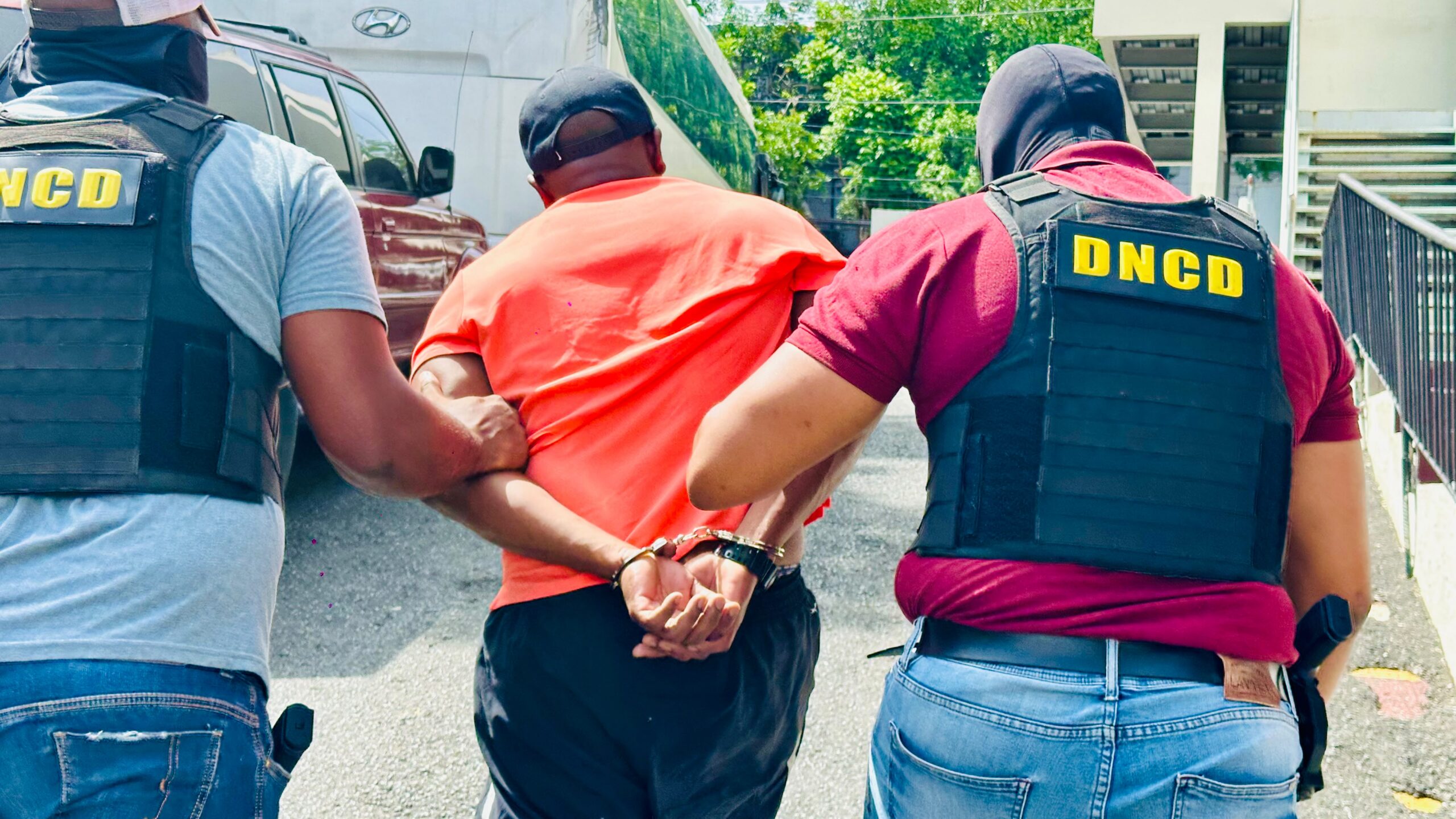 Capturan a “El Francés”, vinculado a decomiso de 10 paquetes de cocaína en Boca Chica