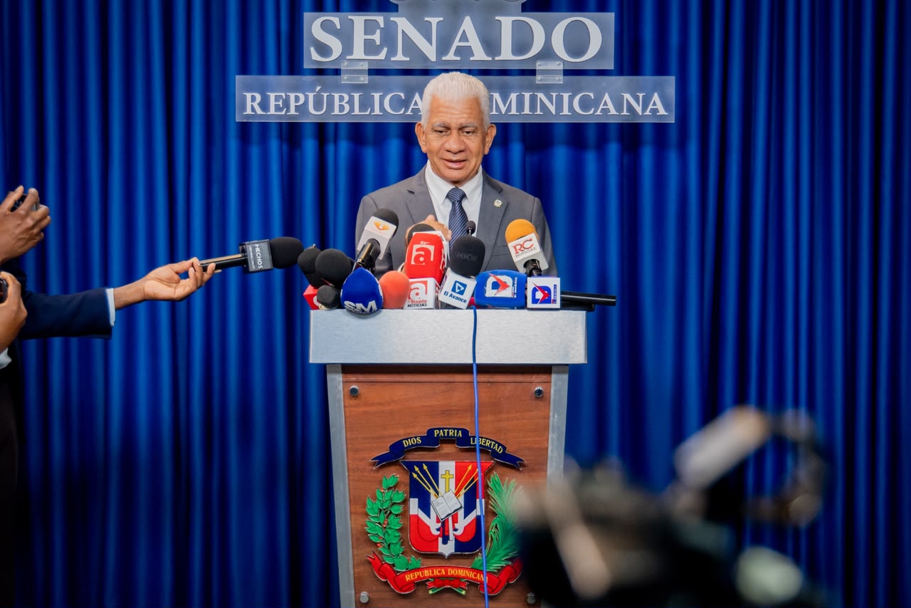 Proyecto de medidas económicas no afectará a sectores vulnerable del país, afirma el presiente del Senado