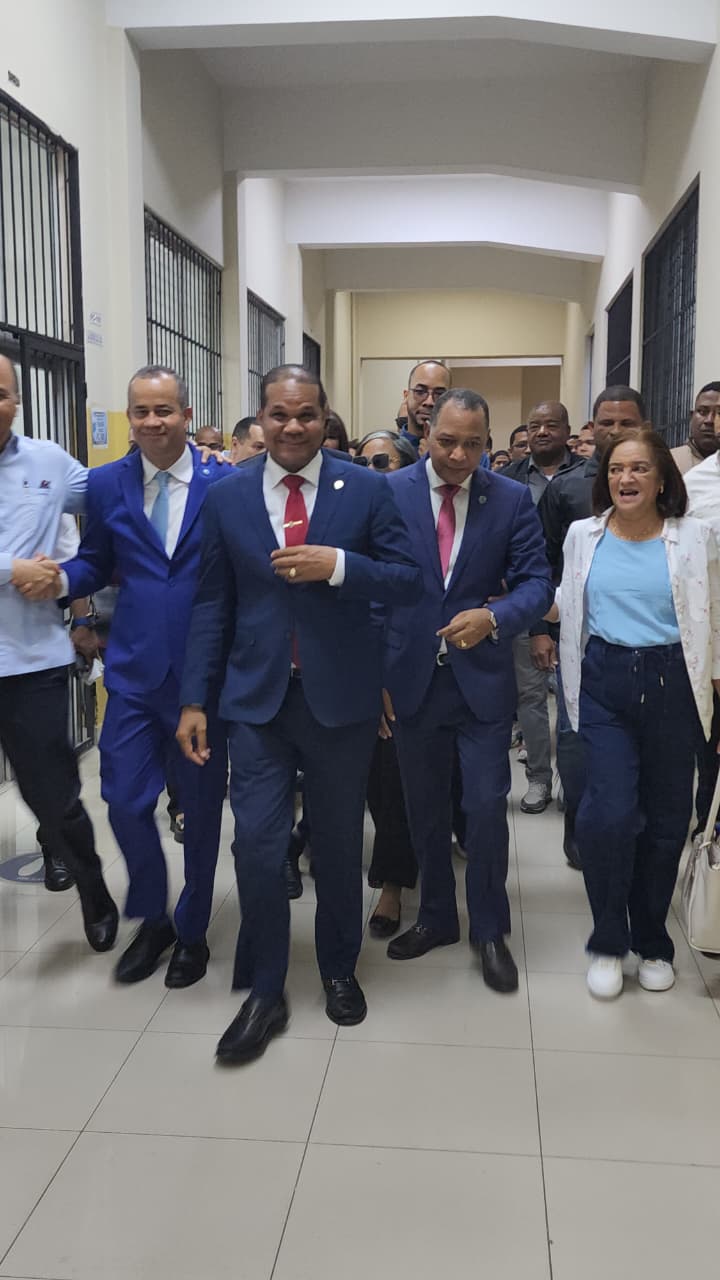 Radhamés Silverio acepta ventaja de Jorge Asjana en elecciones de la UASD