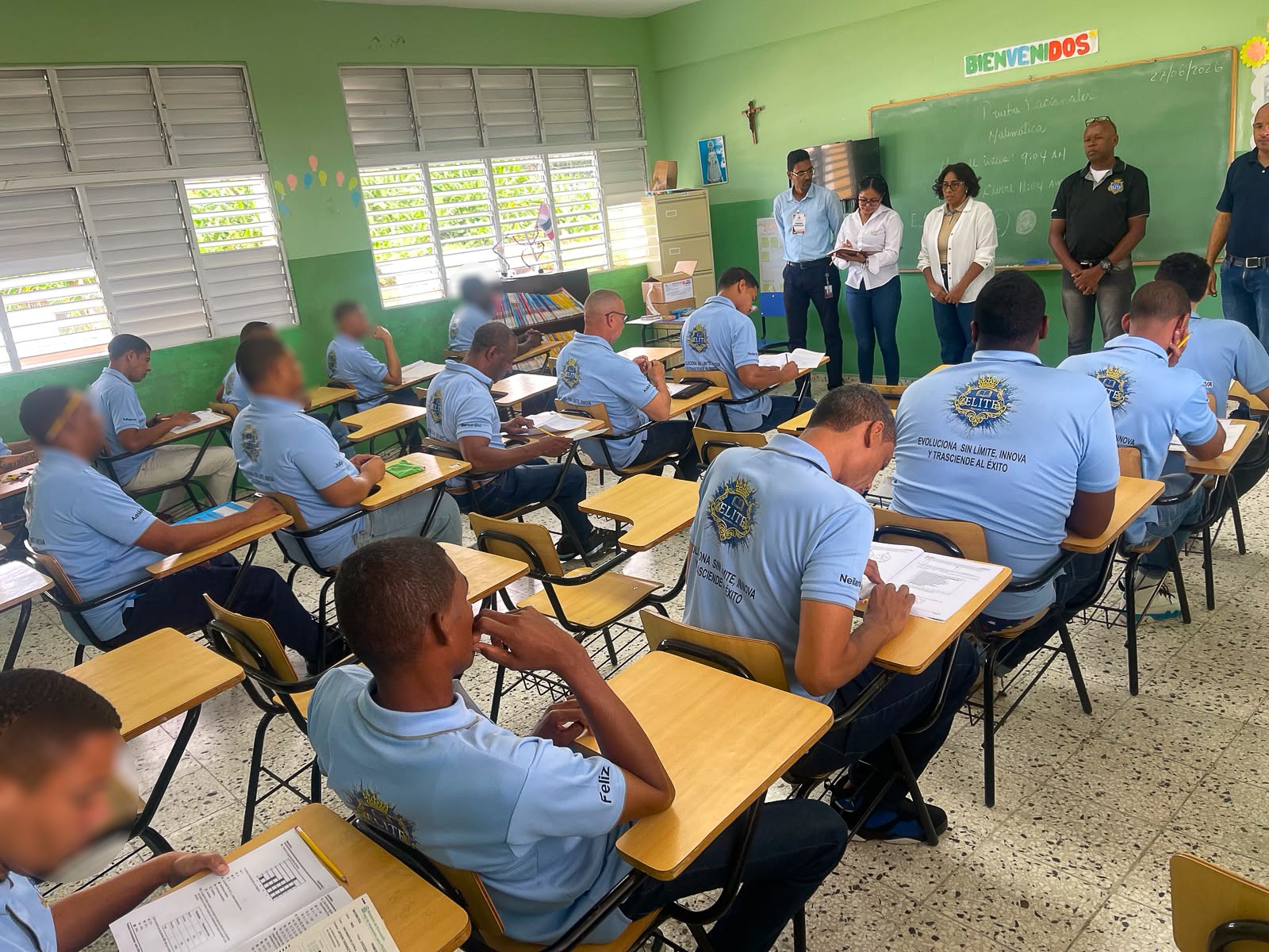 Privados de libertad participan en primera convocatoria de Pruebas Nacionales 2025-2026