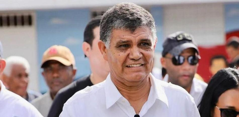 Alcalde Francisco Peña solicita autorización administrativa para viajes oficiales