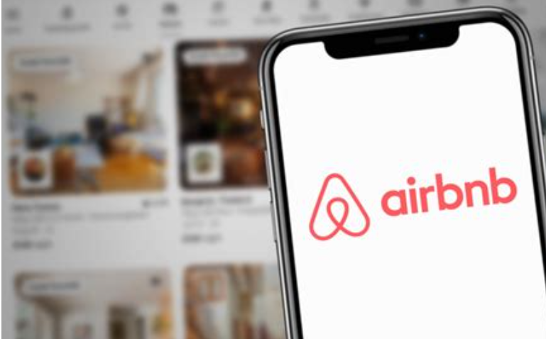 ADORECO alerta: propuesta podría afectar a propietarios de Airbnb y rentas cortas 
