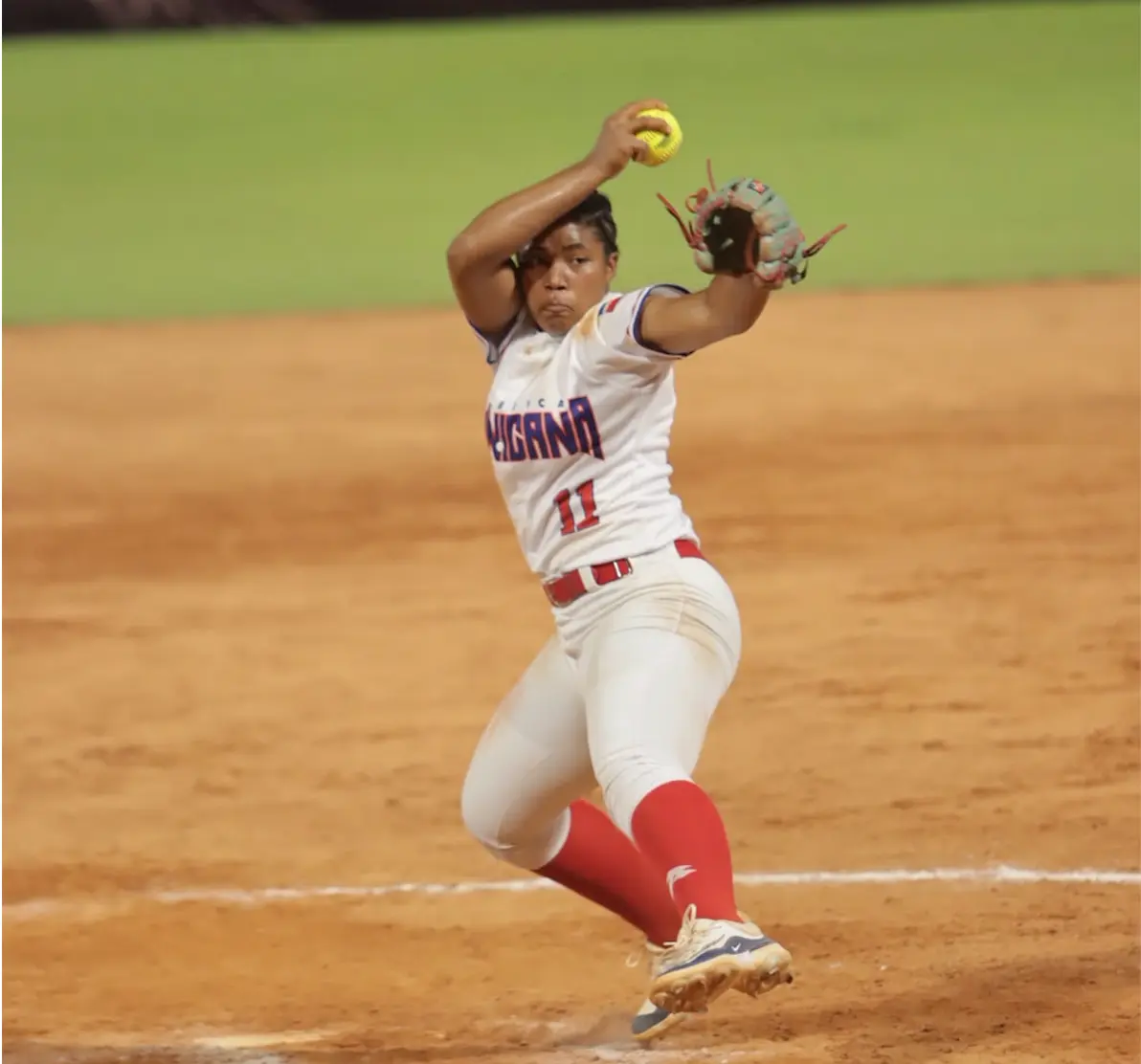 República Dominicana debuta con nocaut ante Venezuela en sóftbol femenino