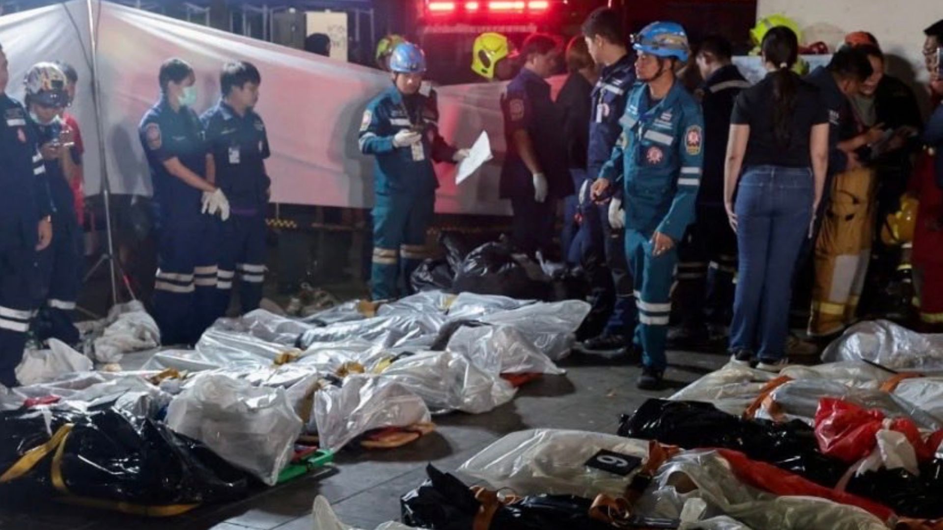 Incendio en un bar de Bangkok deja 30 muertos; 24 heridos permanecen en estado crítico