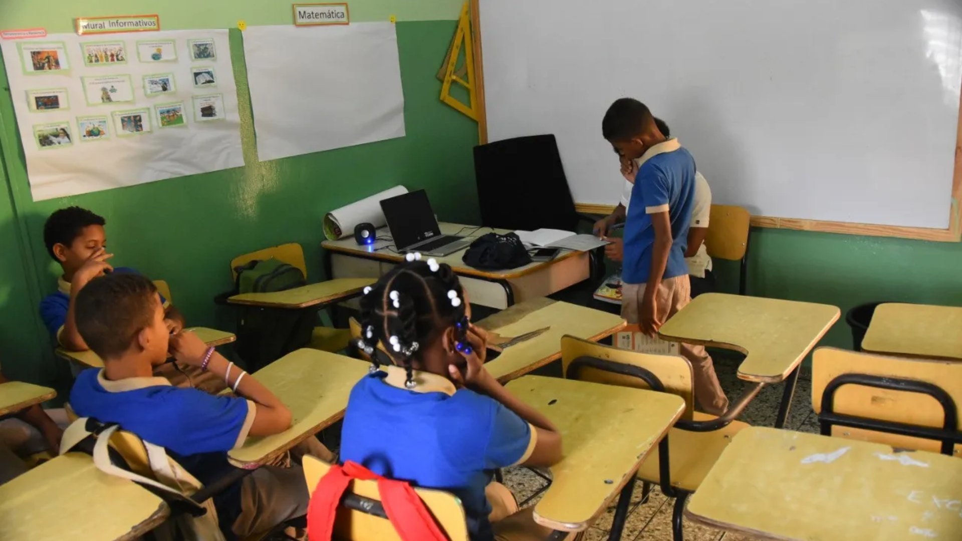 ¿Cuáles fueron los principales hallazgos de la Consulta Nacional para el Futuro de la Educación Dominicana?