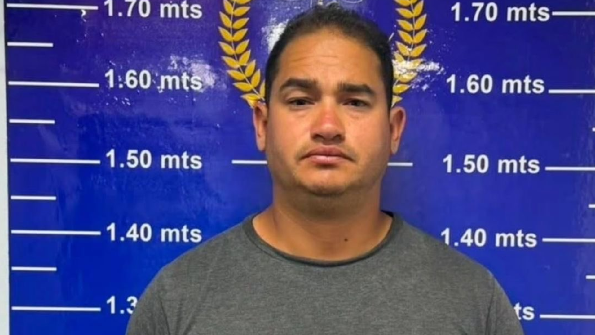Detenidos cuatro policías en Venezuela por apropiarse de dinero hallado entre escombros
