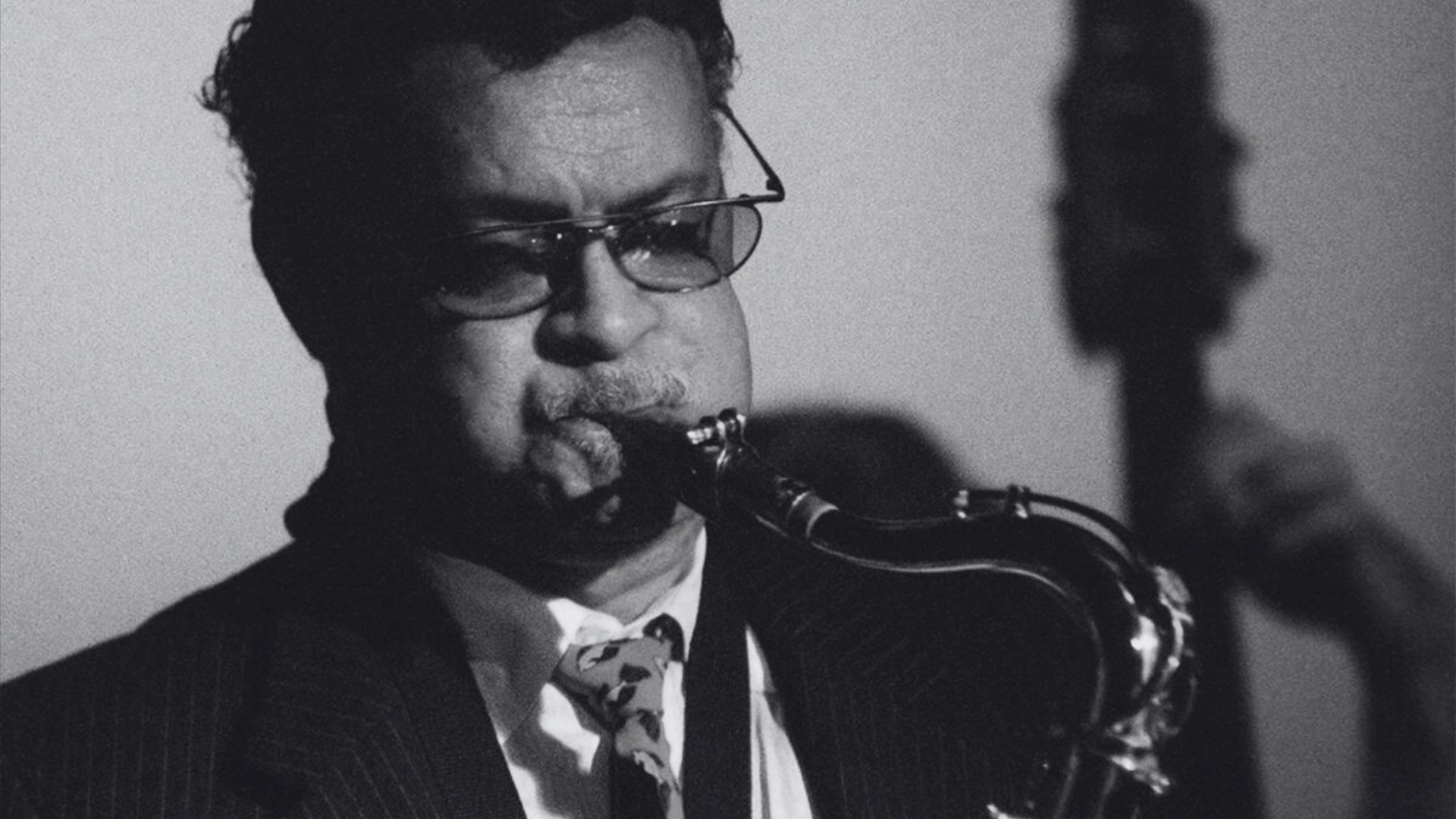 Muere Plas Johnson, el saxofonista que inmortalizó el tema de La Pantera Rosa