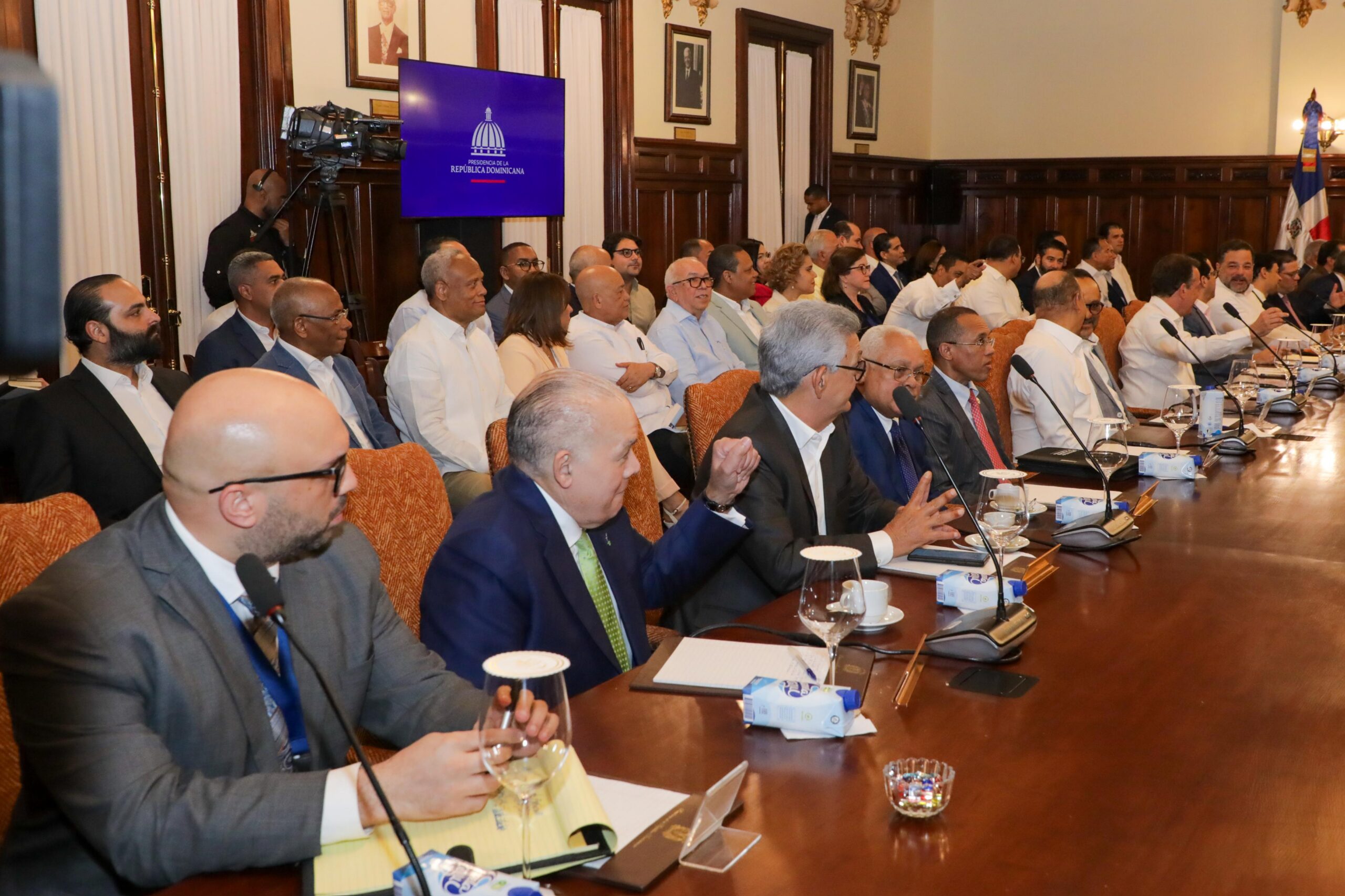 Consejo de Ministros aprueba la Política Presupuestaria 2027