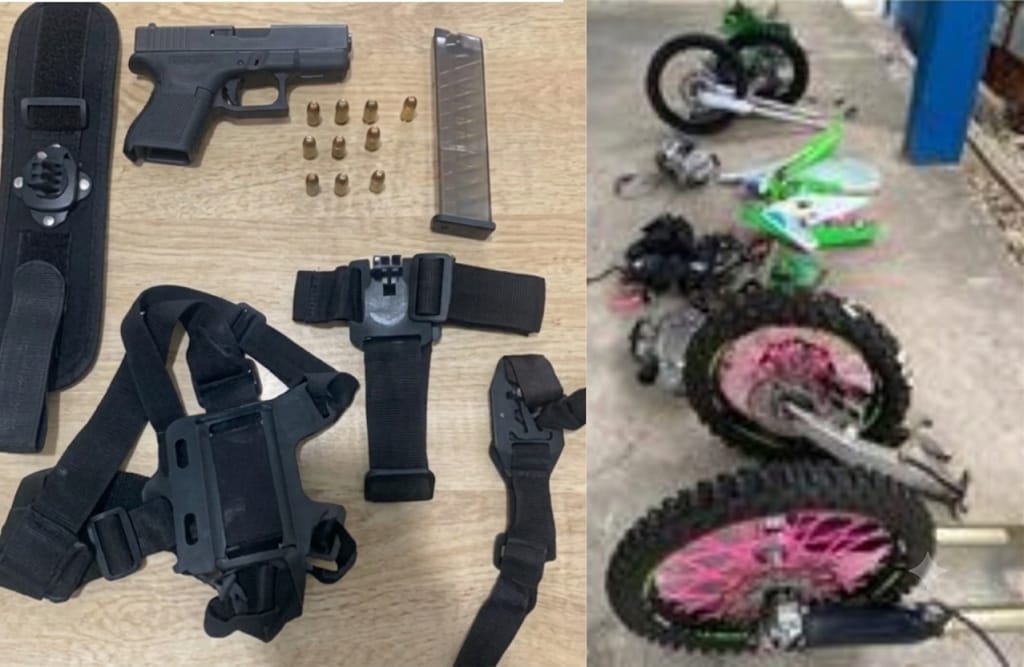 Policía ocupa pistola ilegal y otros objetos durante allanamiento en Barahona