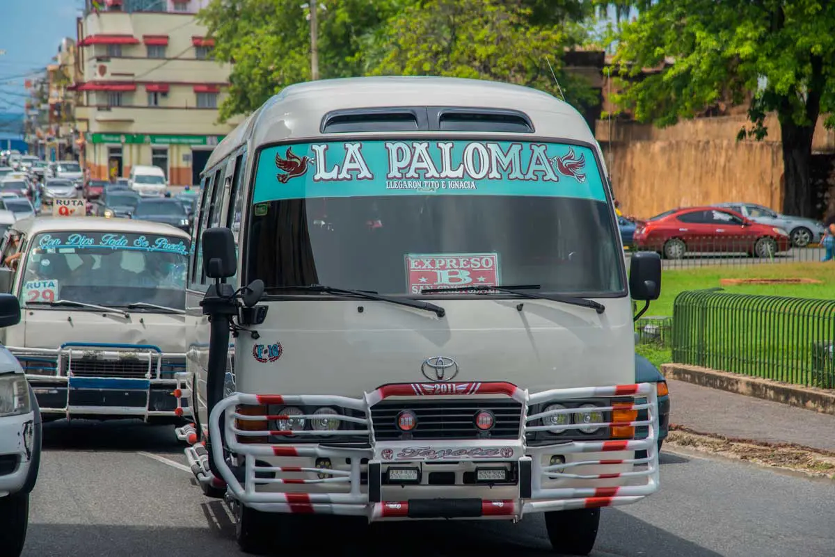 Lo que deja de comerse un «pobre» cuando le suben el pasaje