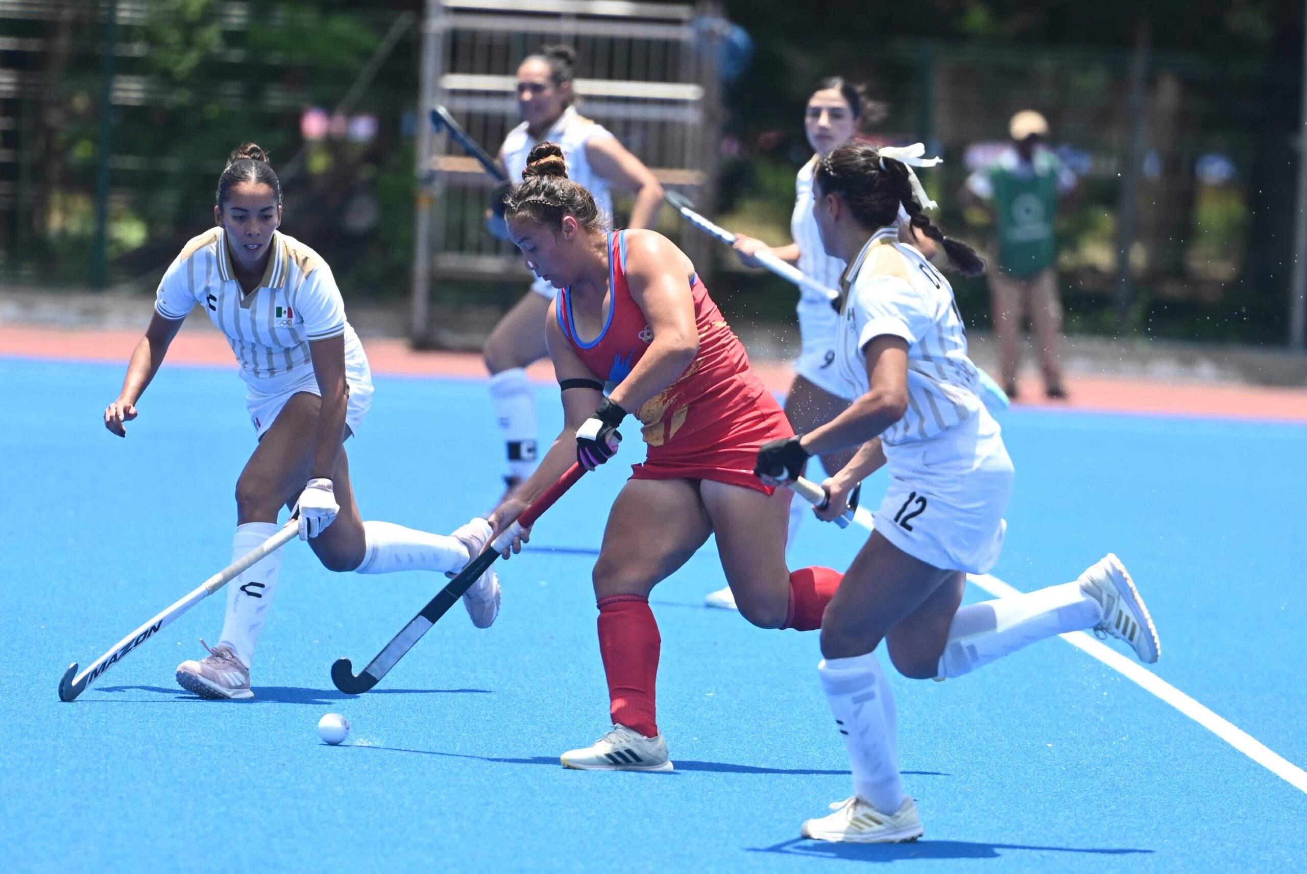 México remonta ante Venezuela y mantiene invicto en el hockey femenino