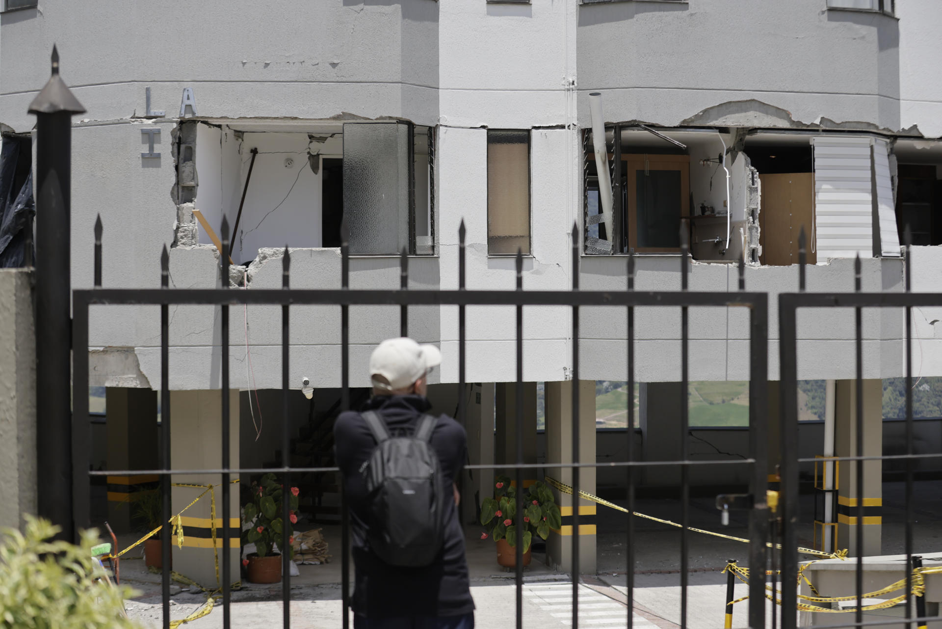 Colombia suma 273 muertos, un nuevo sismo y polémica por la ayuda tras el terremoto