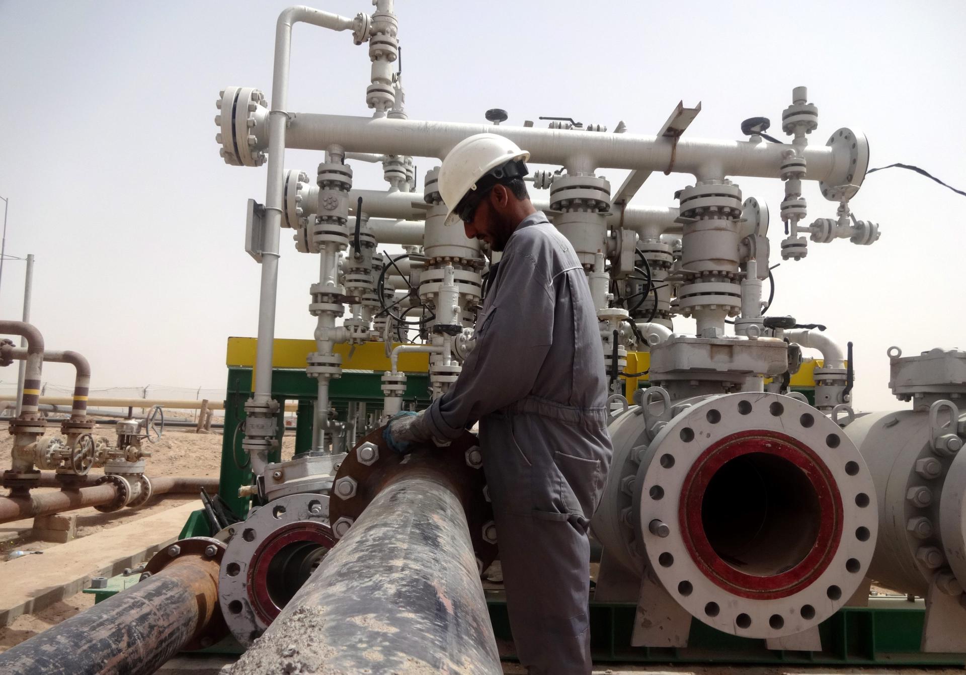 Irak ordena a las petroleras «operar las 24 horas del día» para aumentar la producción