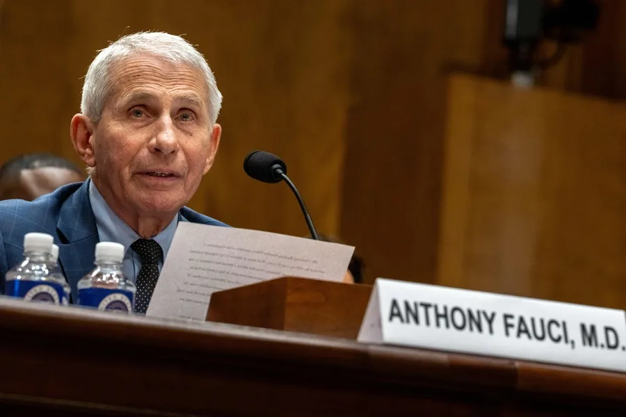 Fauci, declarado en desacato al Congreso por no declarar sobre su gestión en la pandemia